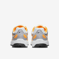 Nike Sportswear Womens P-6000