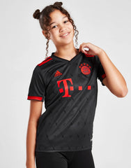 FC Bayern Munich 2022/23 Third Shirt Junior Full Set T-shirt & short - Football DXB