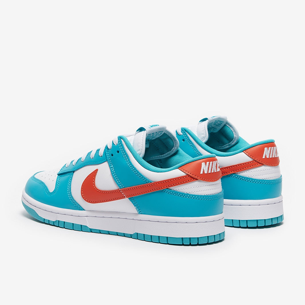 نايكي دانك لو ريترو