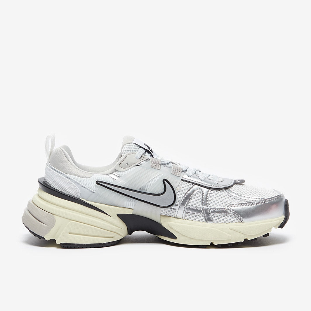 نايكي للنساء V2K للجري صورة ثانوية