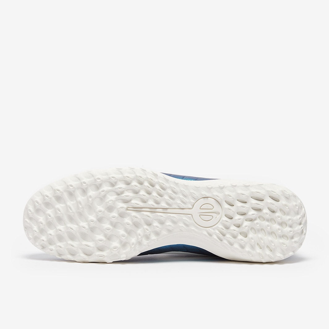 حذاء نايكي تيمبو ليجند 10 أكاديمي تي إف