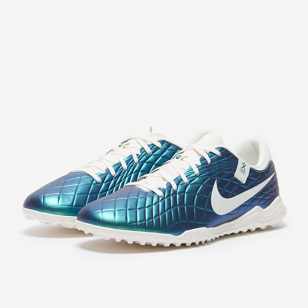 حذاء نايكي تيمبو ليجند 10 أكاديمي تي إف