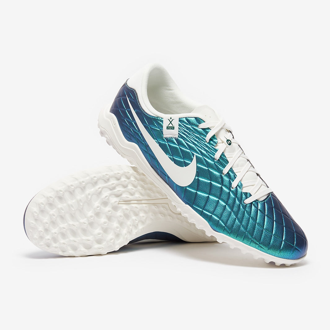 حذاء نايكي تيمبو ليجند 10 أكاديمي تي إف