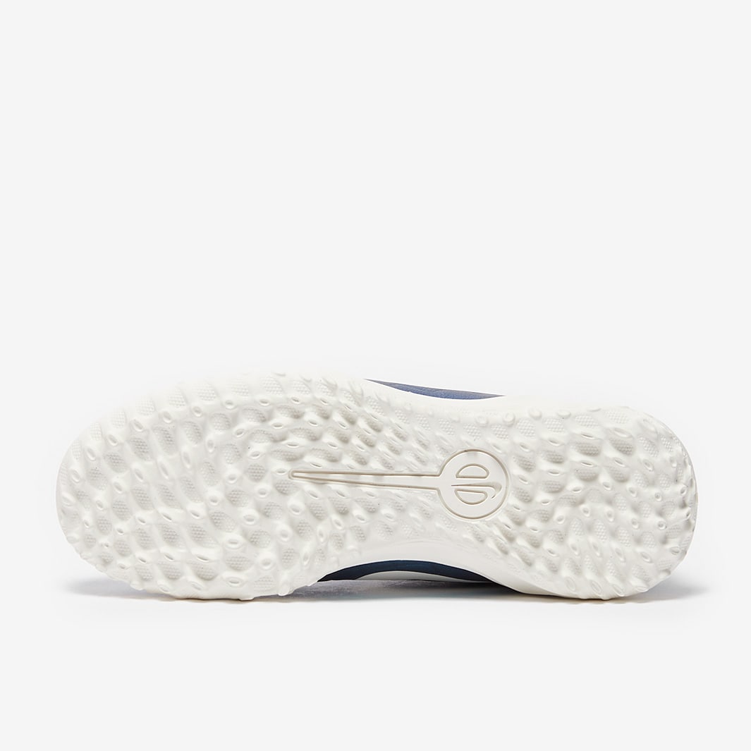 حذاء نايكي تيمبو ليجند 10 أكاديمي تي إف للأطفال