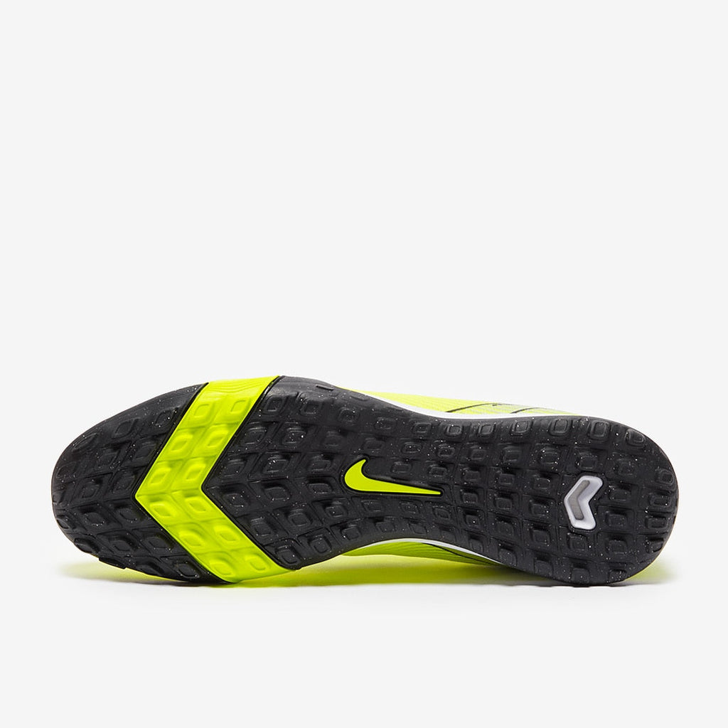 حذاء نايكي ميركوريال فيبور 16 برو تي إف
