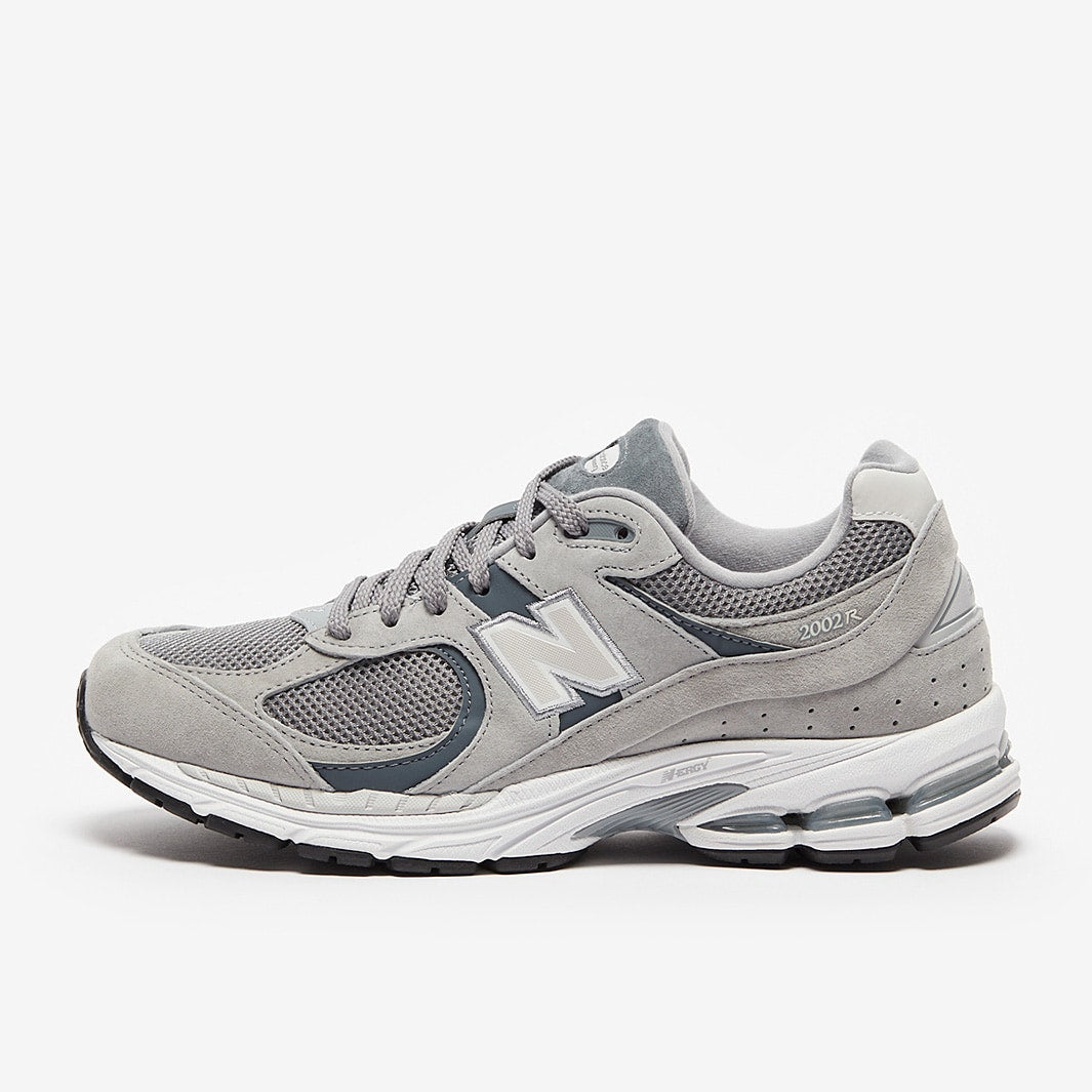 نيو بالانس 2002R الصورة الرئيسية