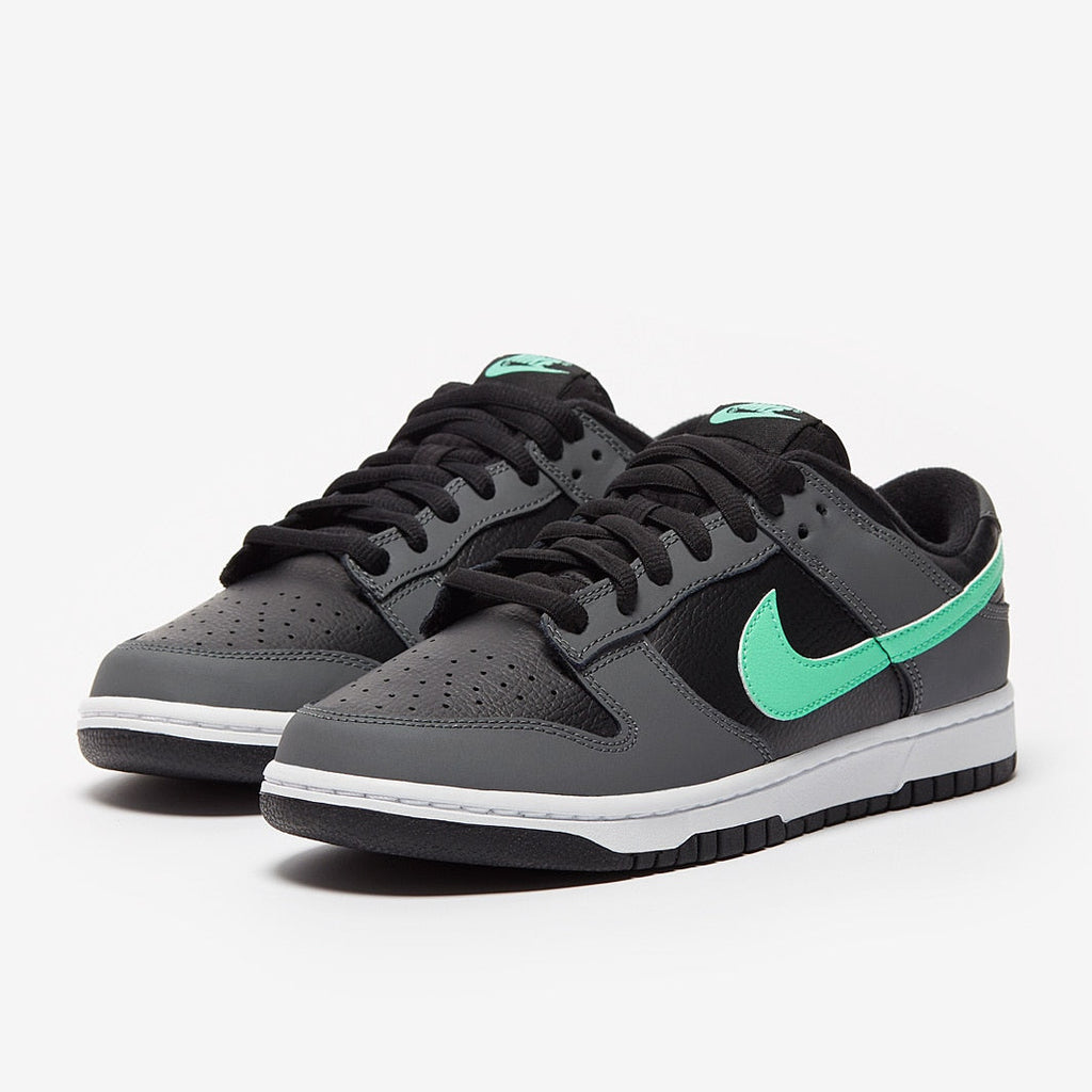 نايكي دانك لو ريترو