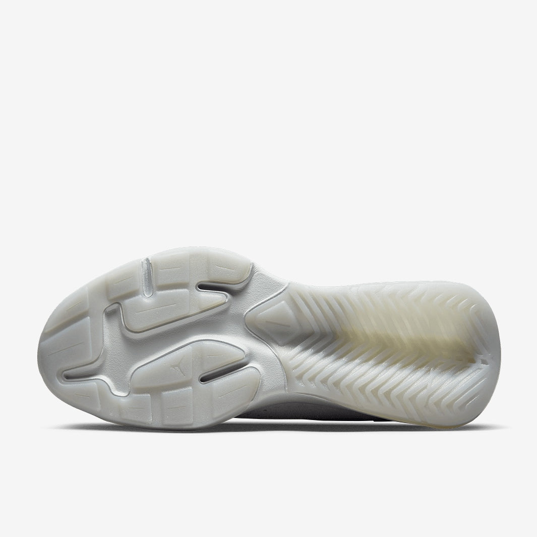 حذاء جوردان إير 200E