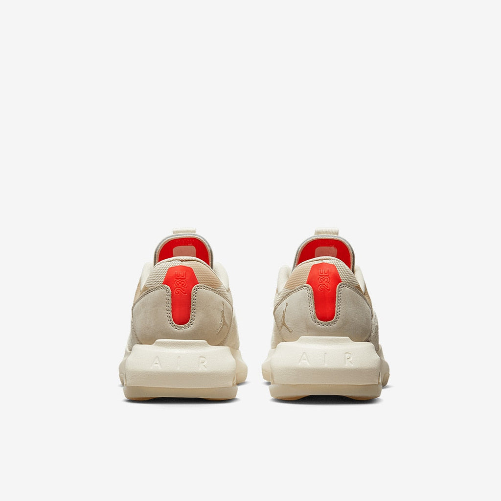 حذاء جوردان إير 200E