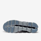 في قمة السعادة