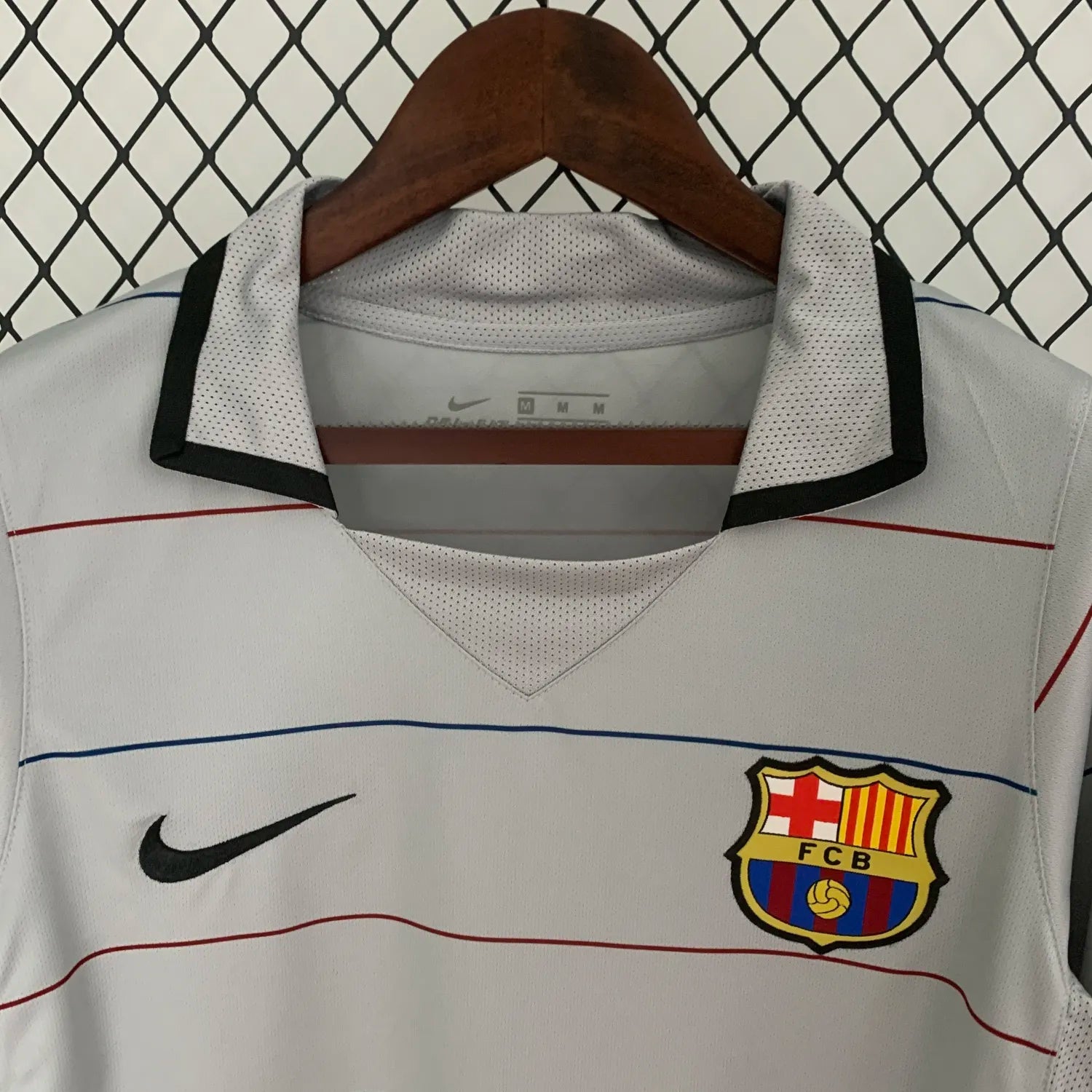 Barcelona 2003-04 Away Kit