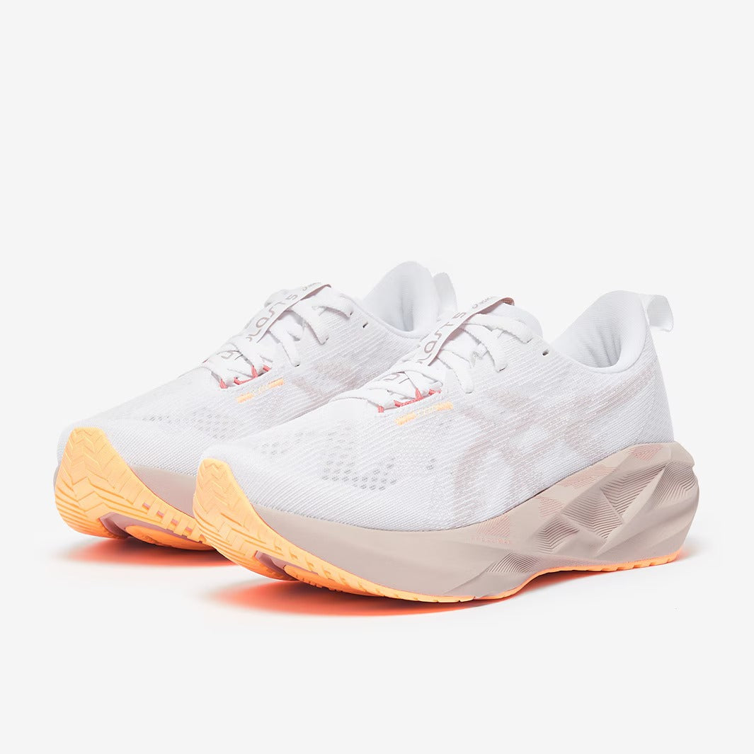 حذاء أسيكس نوفابلاست 5 النسائي