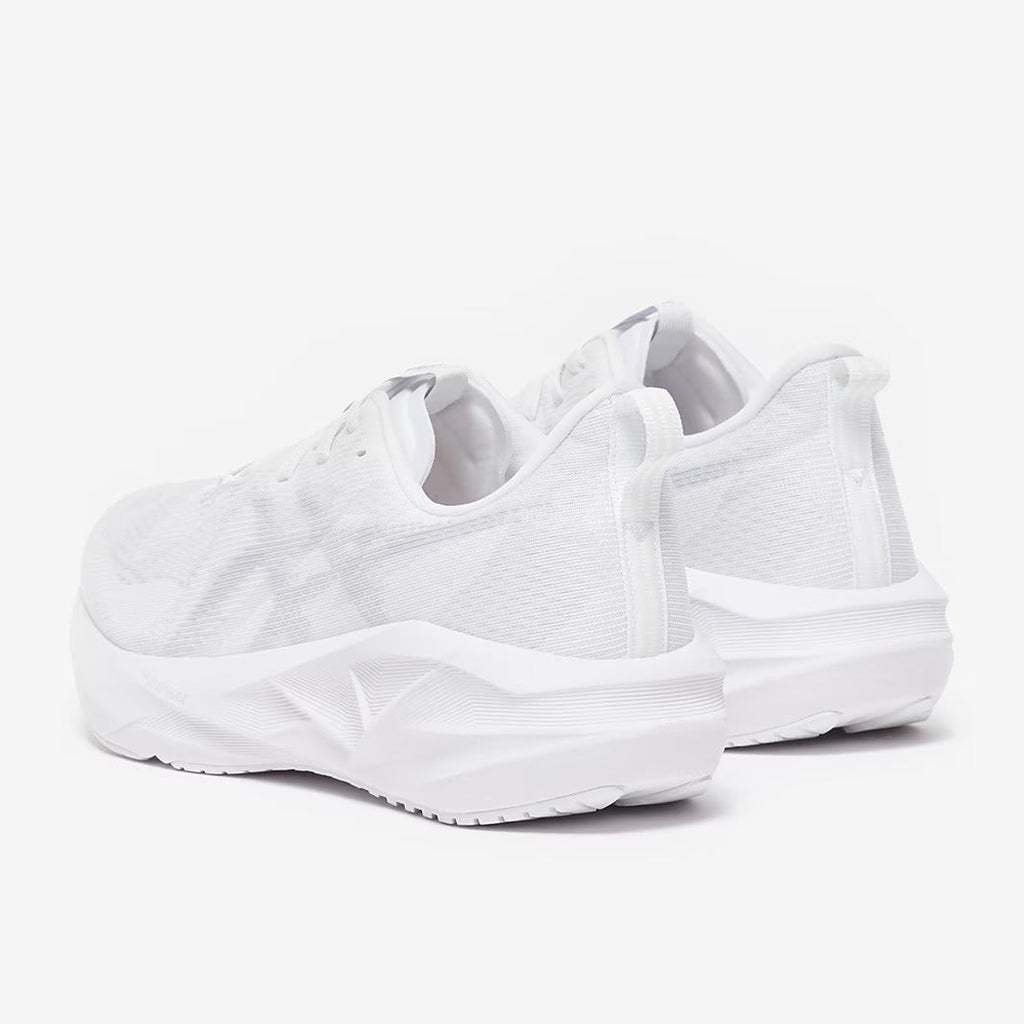 حذاء أسيكس نوفابلاست 5