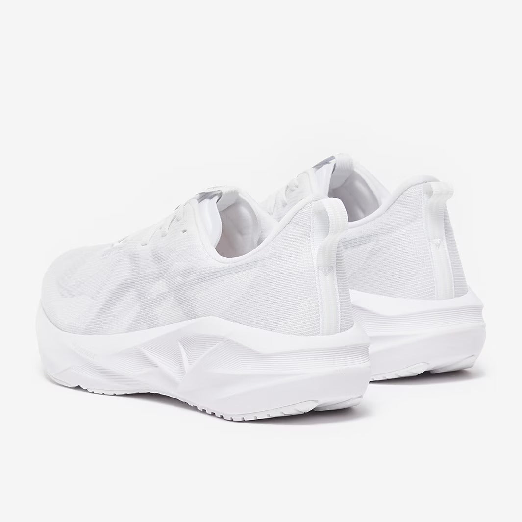 حذاء أسيكس نوفابلاست 5