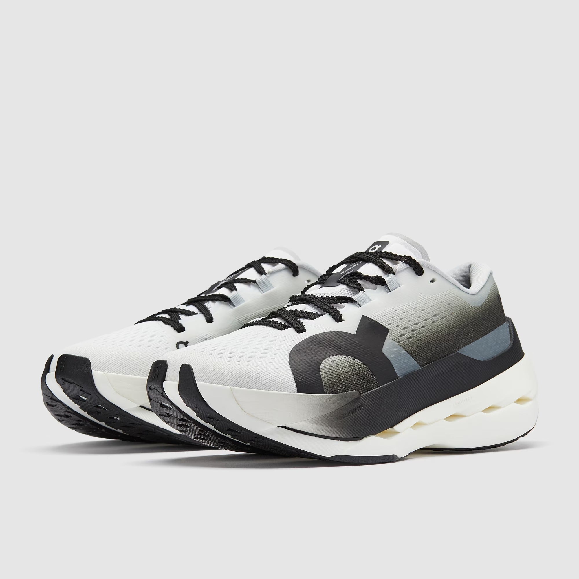 اون  حذاء كلاودبوم ماكس النسائي