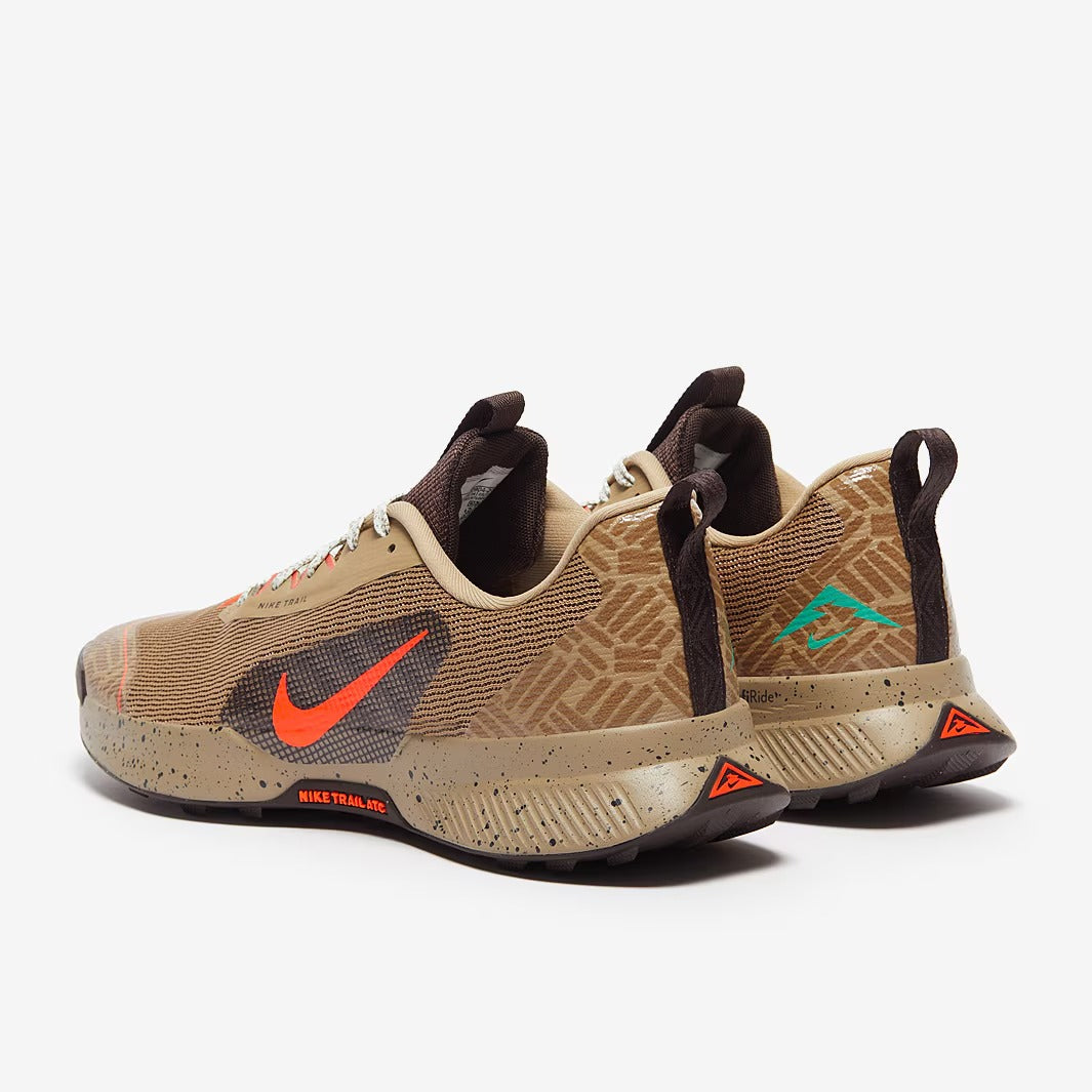 حذاء نايكي جونيبر تريل 3