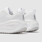 حذاء نايكي فوميرو بلس النسائي