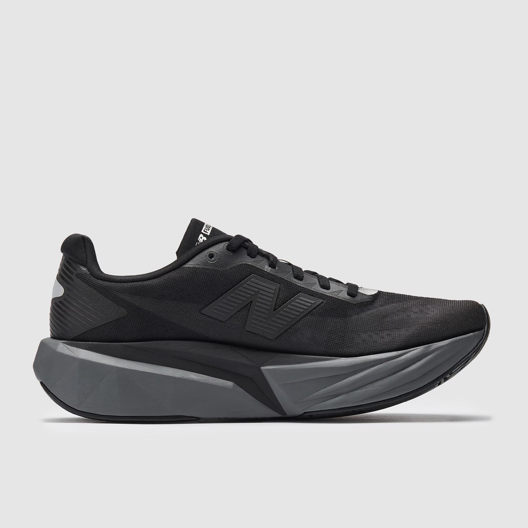 نيو بالانس فيولسيل ريبيل V5