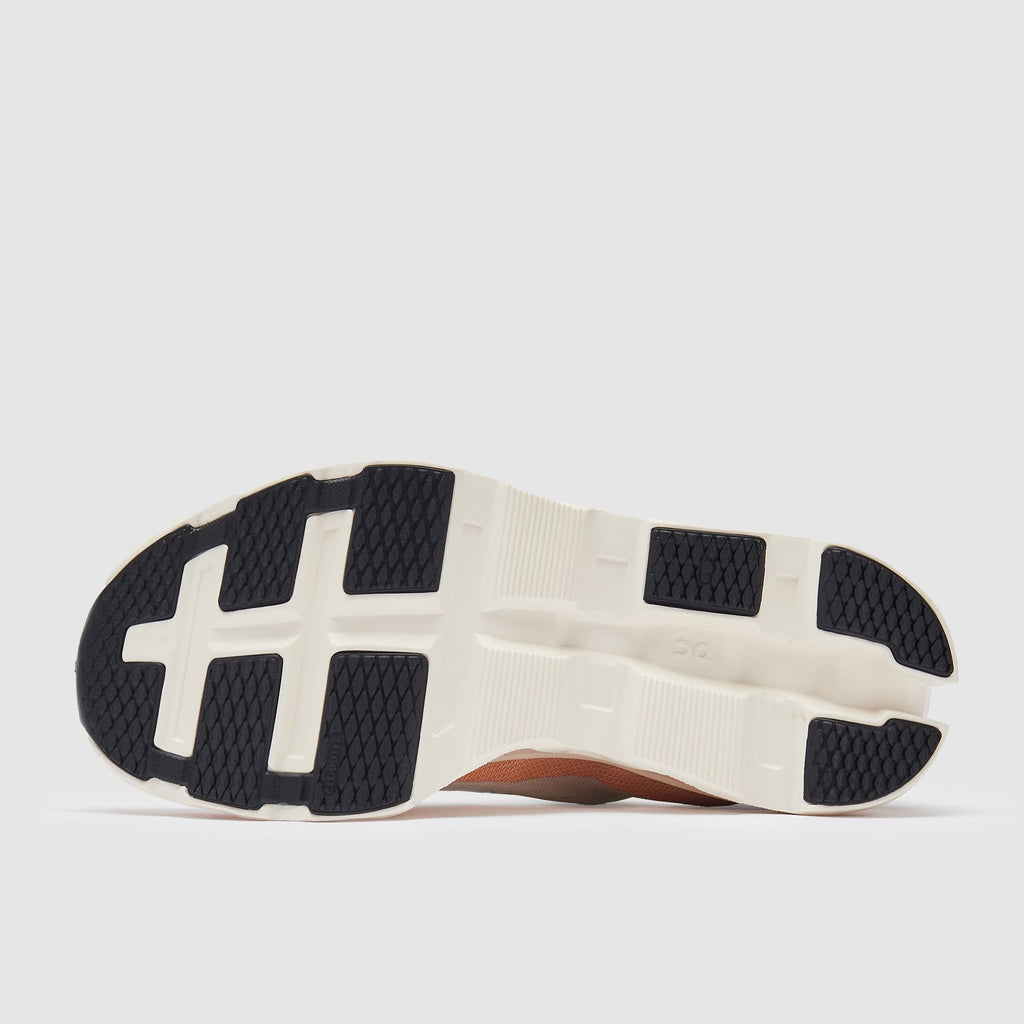 اون  حذاء كلاودمونستر 2 النسائي