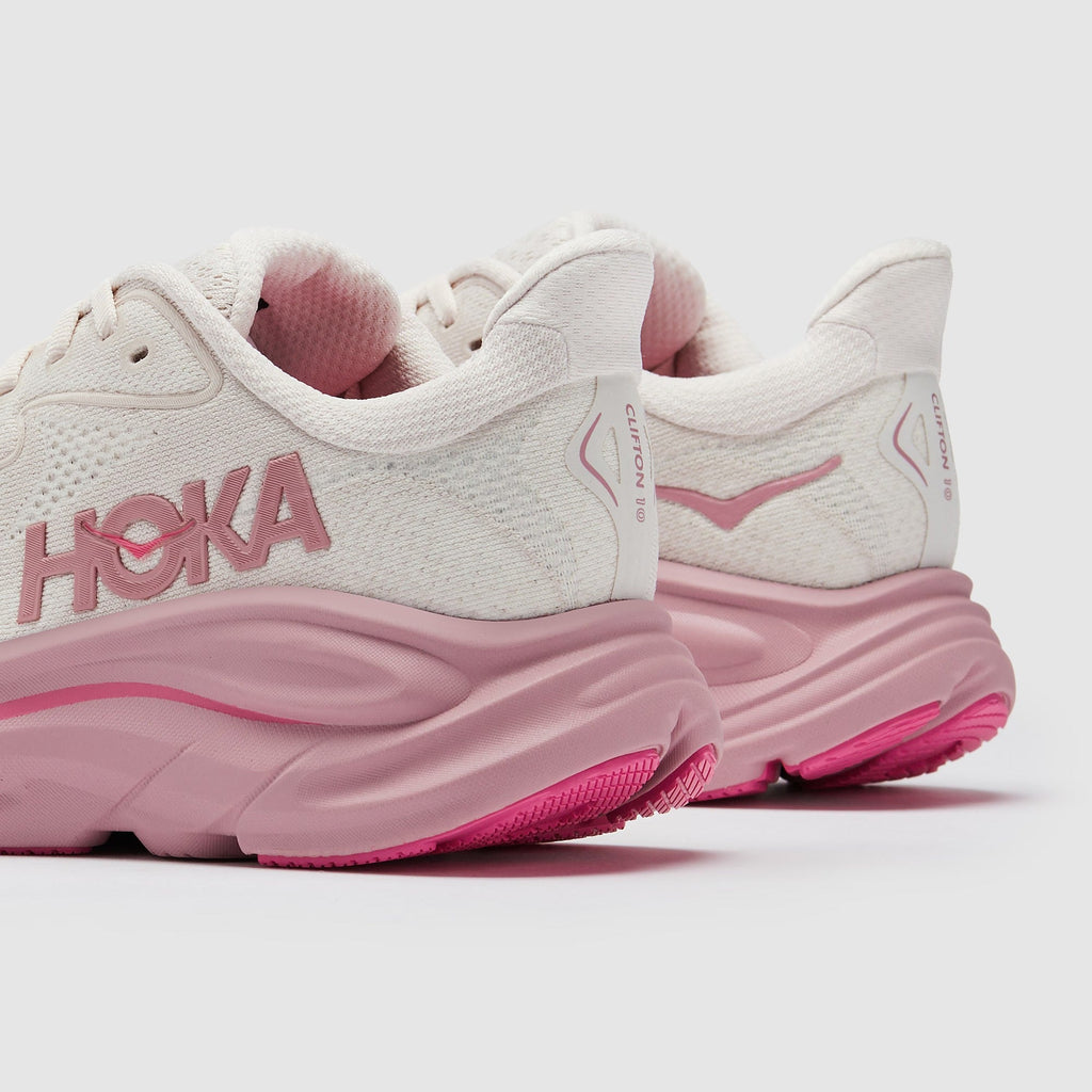 حذاء هوكا كليفتون 10 النسائي