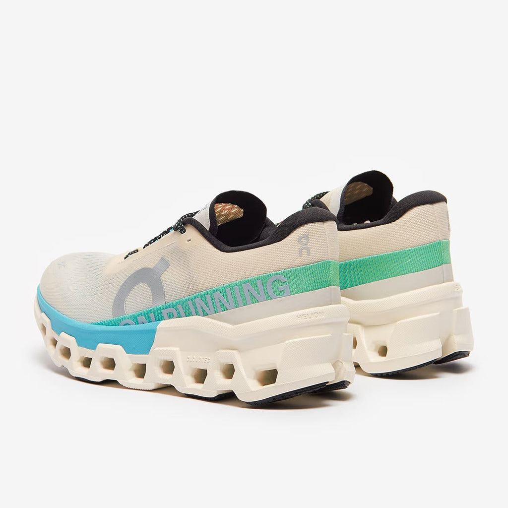 اون  حذاء كلاودمونستر 2 النسائي