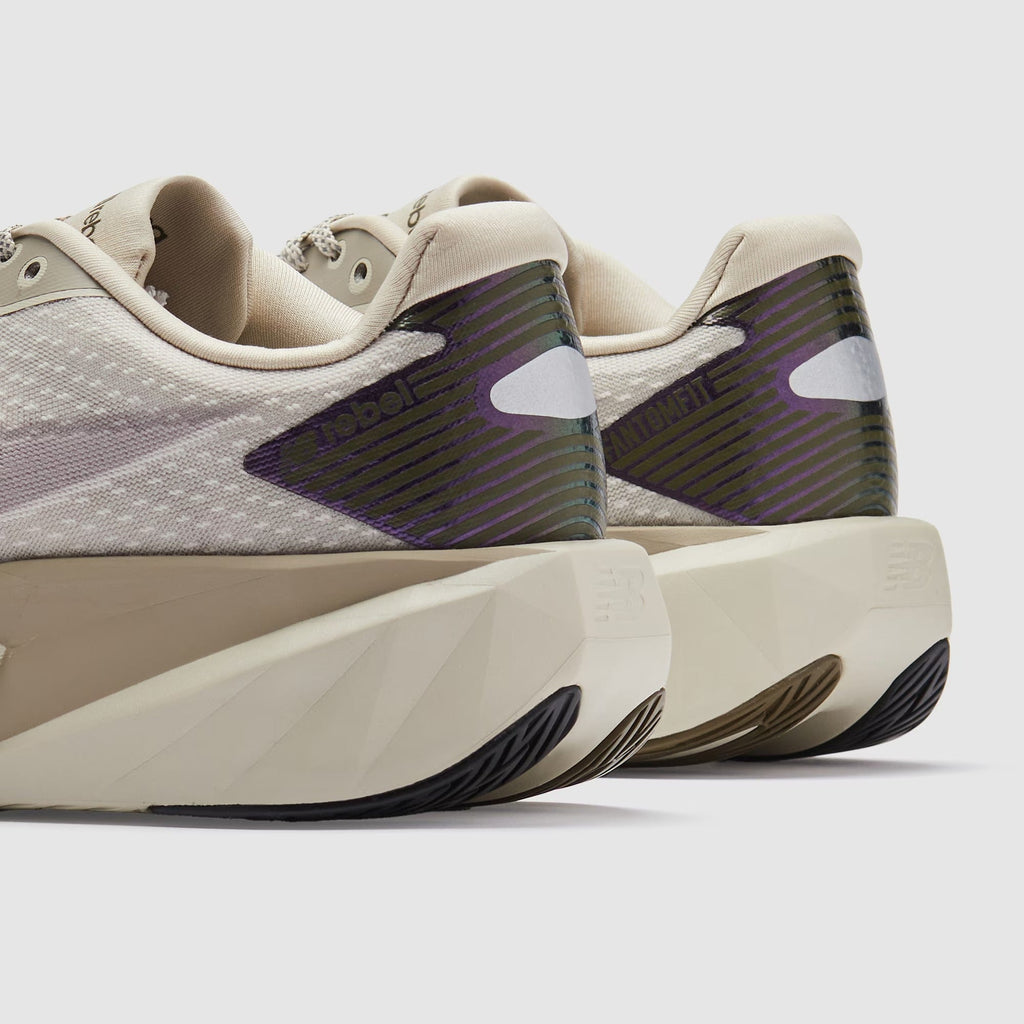 نيو بالانس فيولسيل ريبيل V5