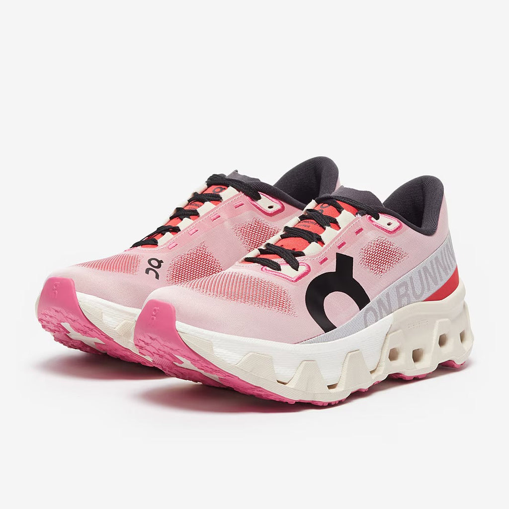 حول حذاء كلاودمونستر هايبر النسائي