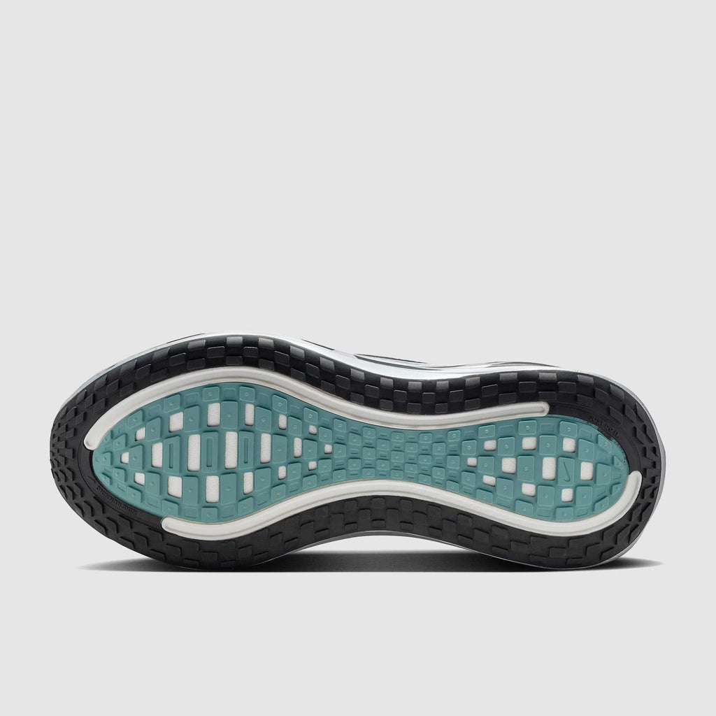 نايكي فوميرو بلس