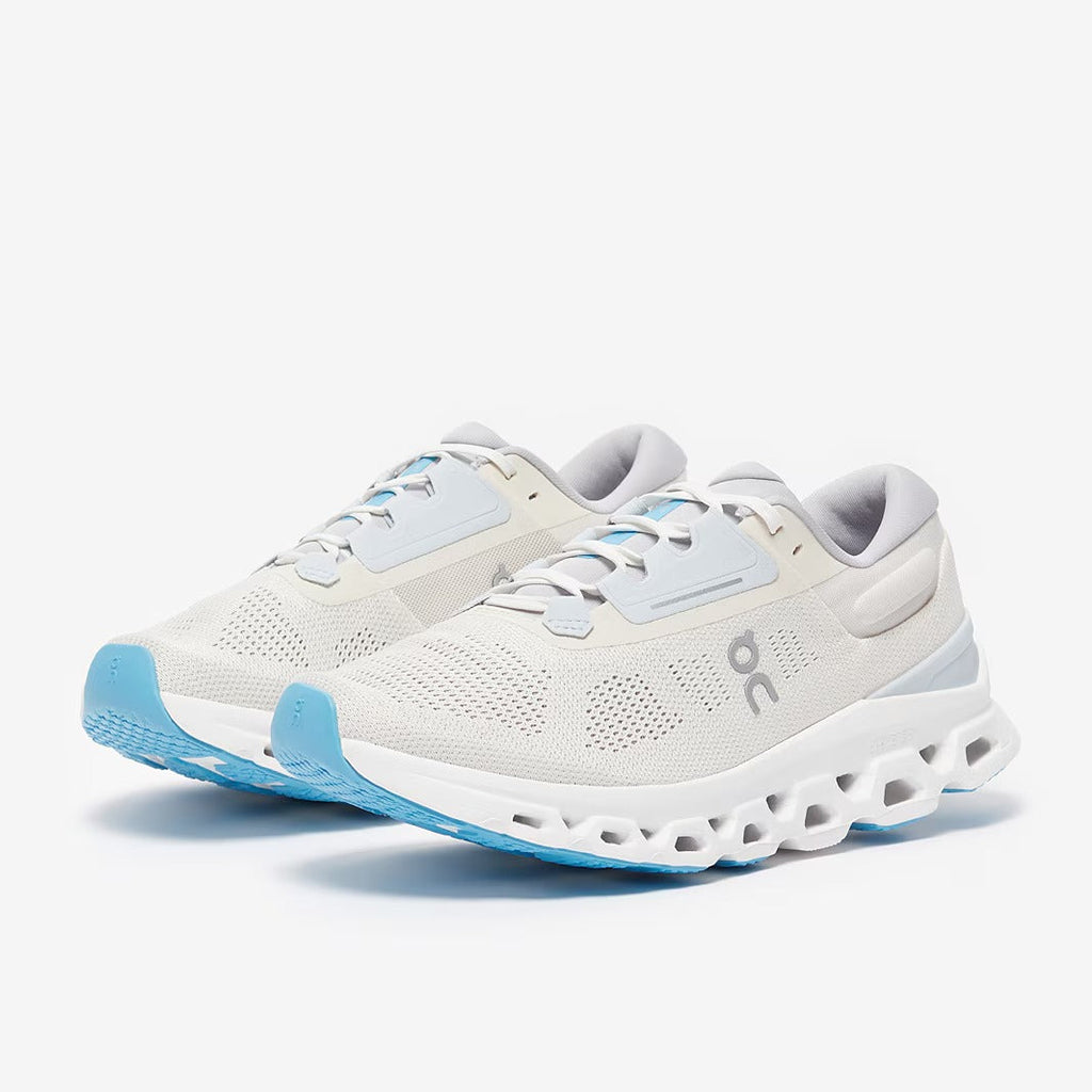 اون  منصة Cloudstratus النسائية