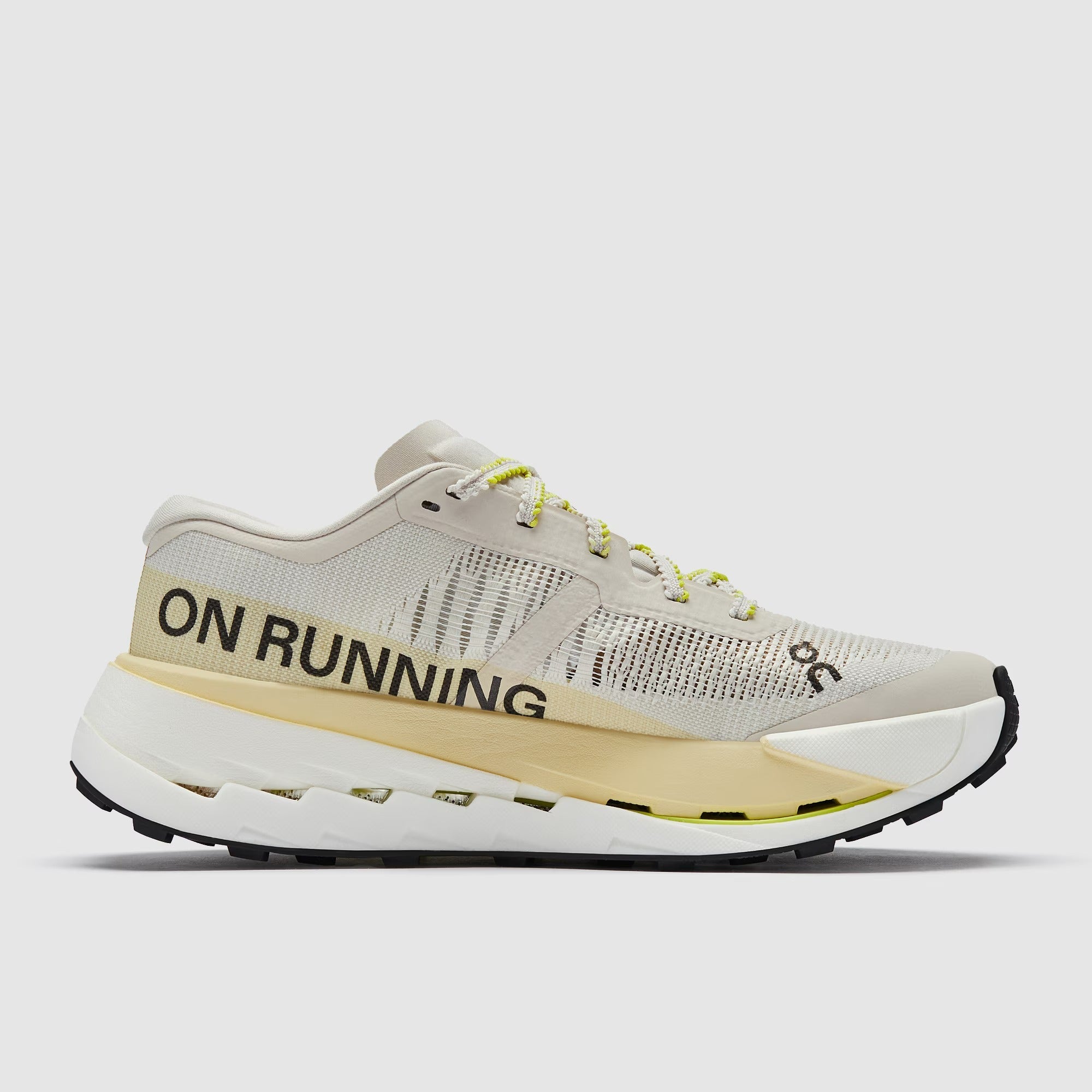 أون كلاود ألترا برو صورة ثانوية