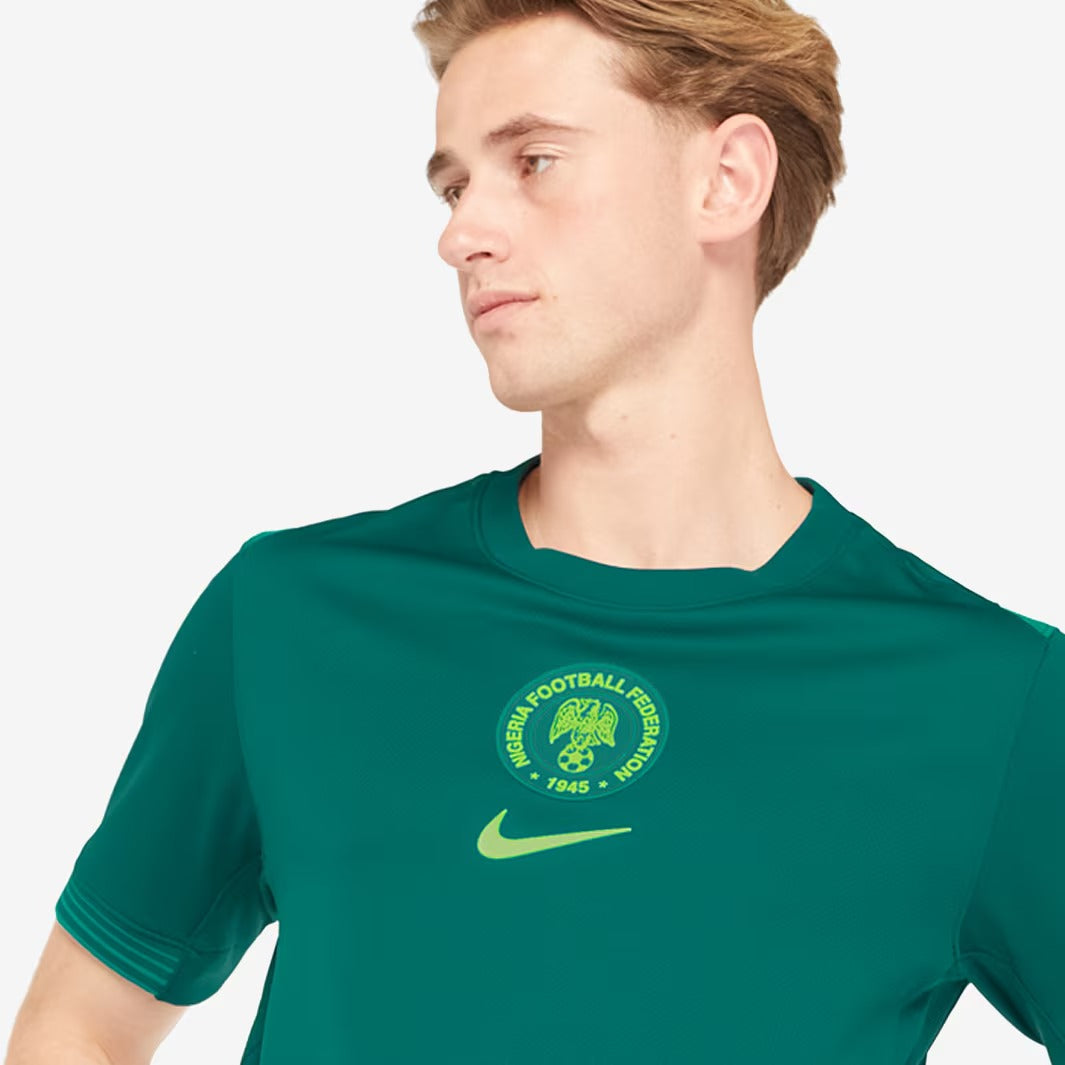 قميص منتخب نيجيريا للرجال 2025 الأساسي صورة ثانوية