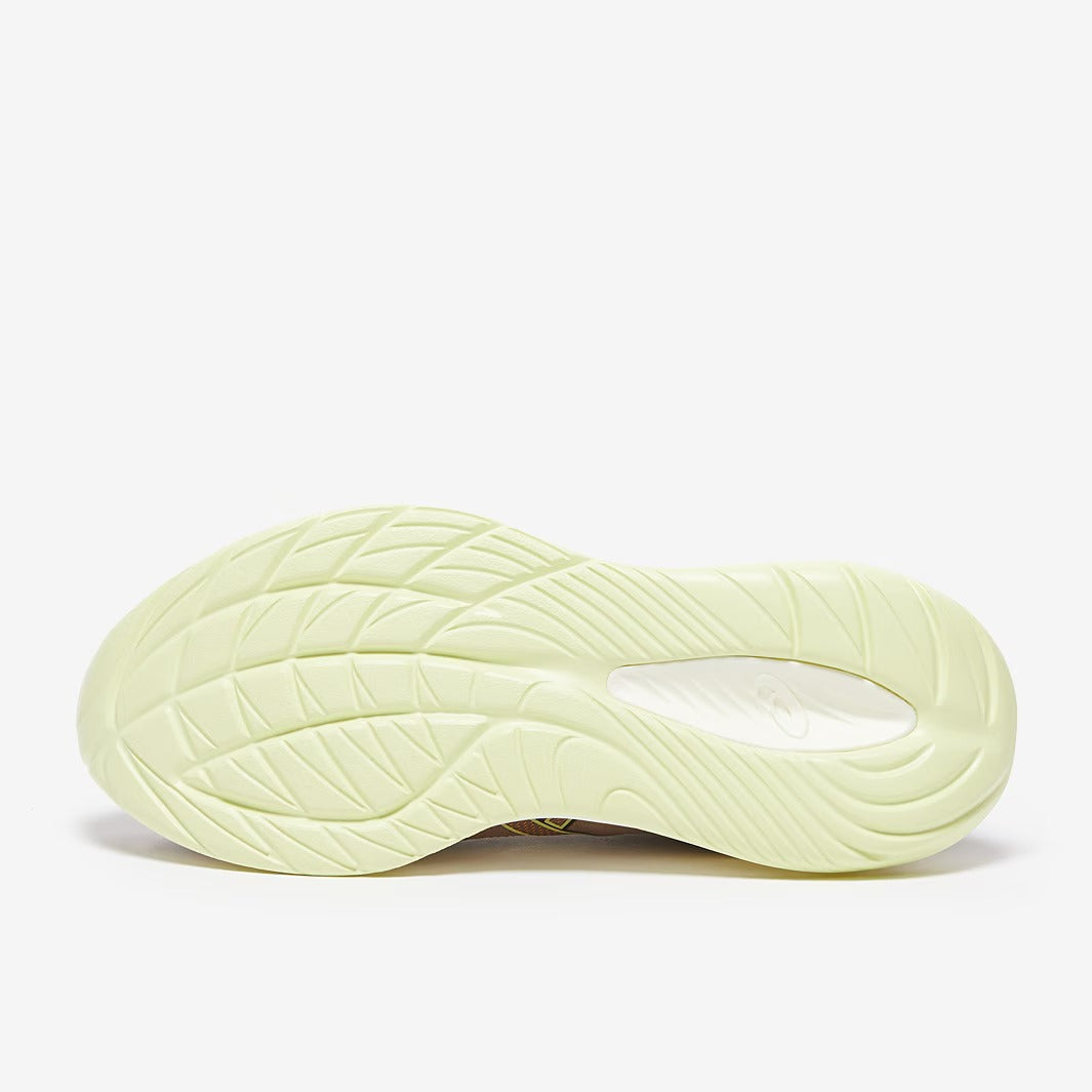 حذاء أسيكس جيل كومولوس 27