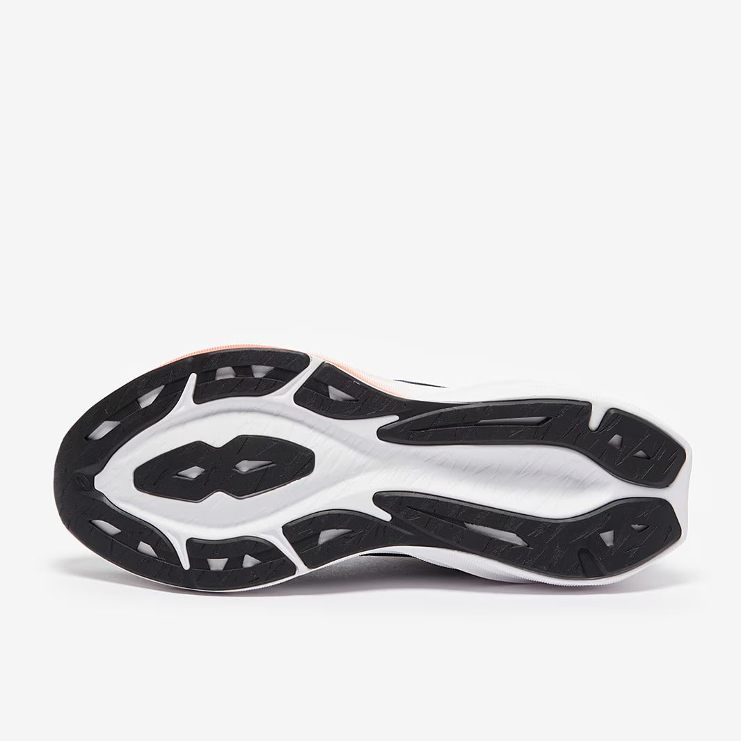 حذاء أسيكس دينابلاست 5