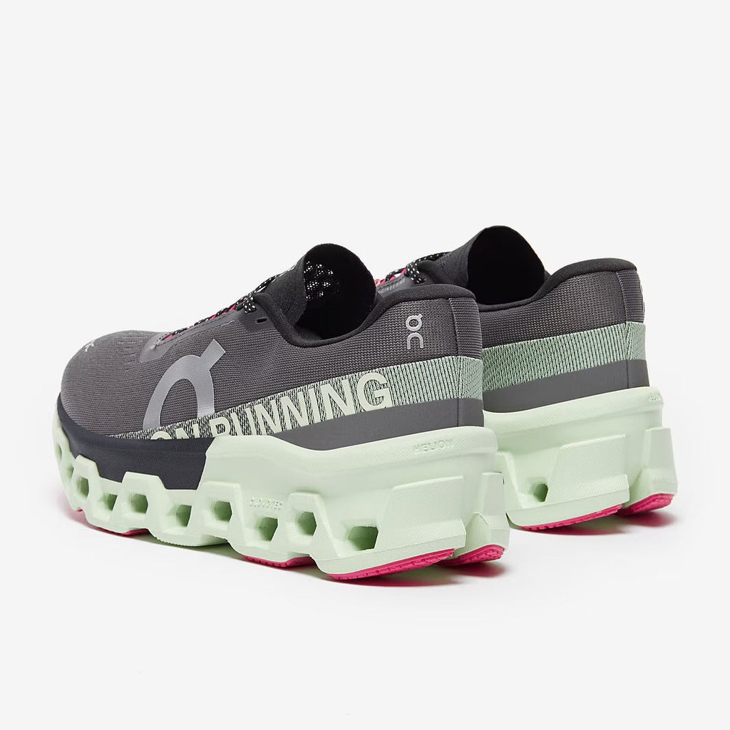 اون  حذاء كلاودمونستر 2 النسائي