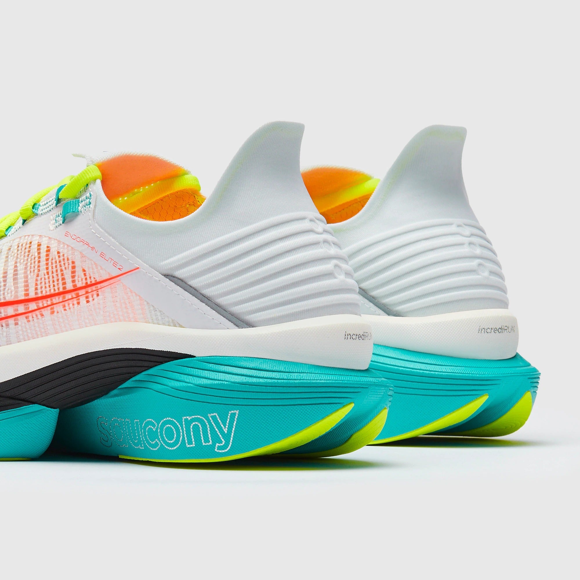 حذاء ساكوني إندورفين إيليت 2