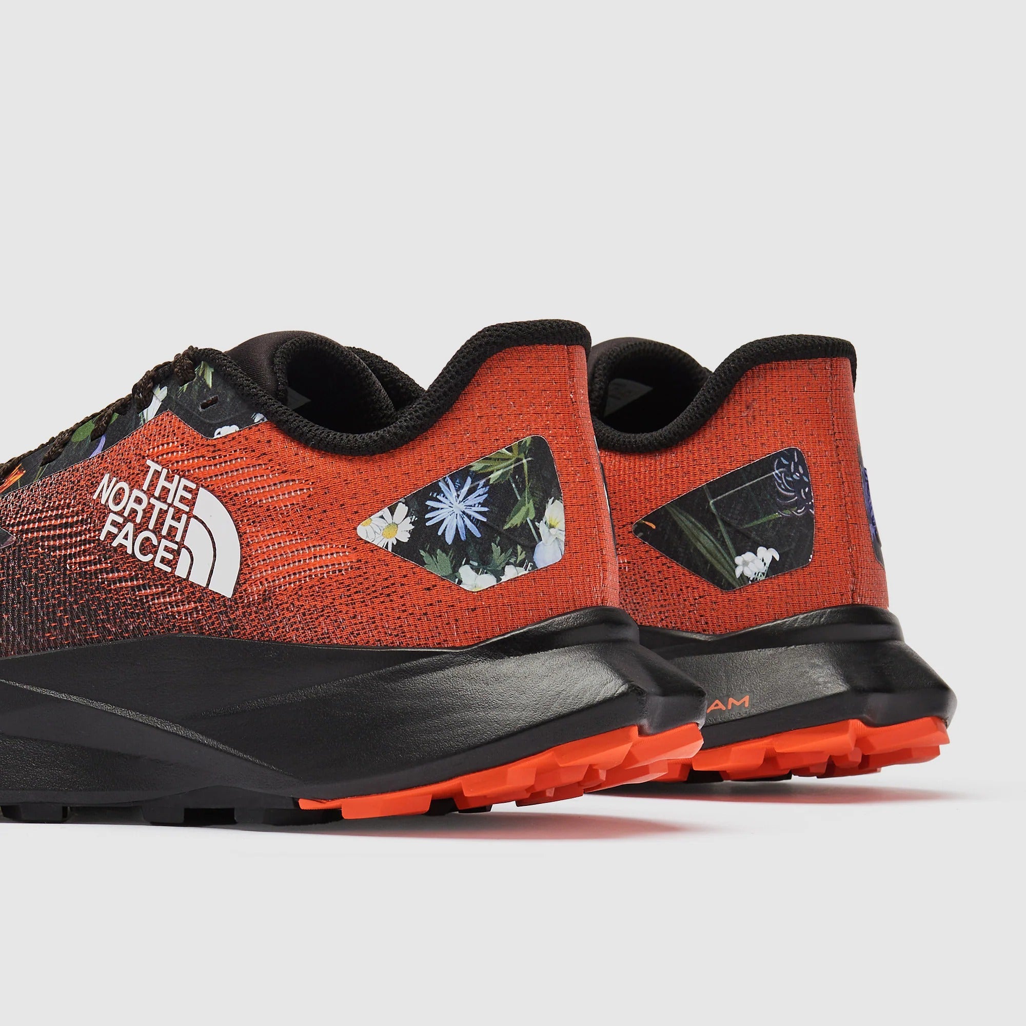 حذاء ذا نورث فيس فيكتيف إندوريس 4 إصدار السباق