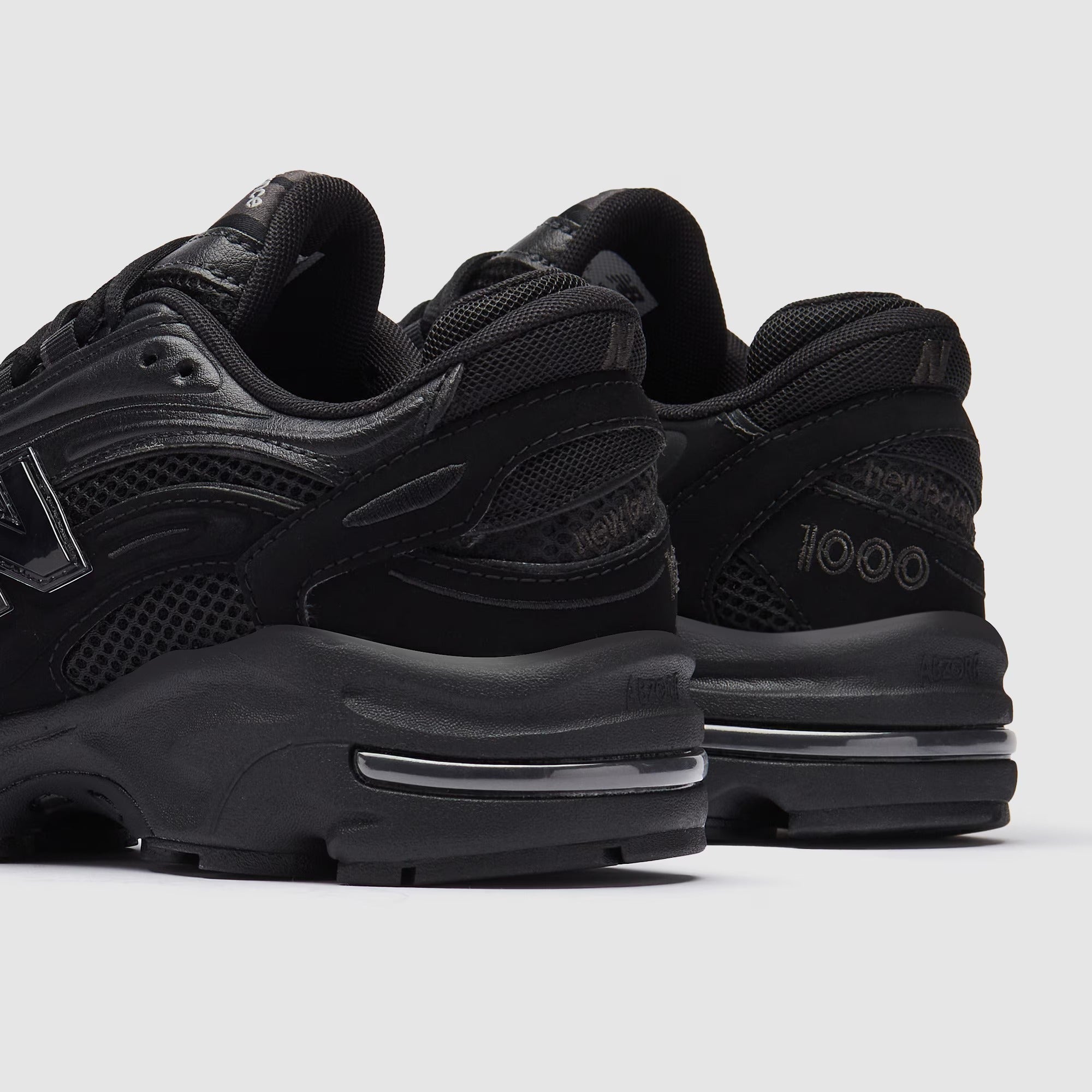 نيو بالانس 1000