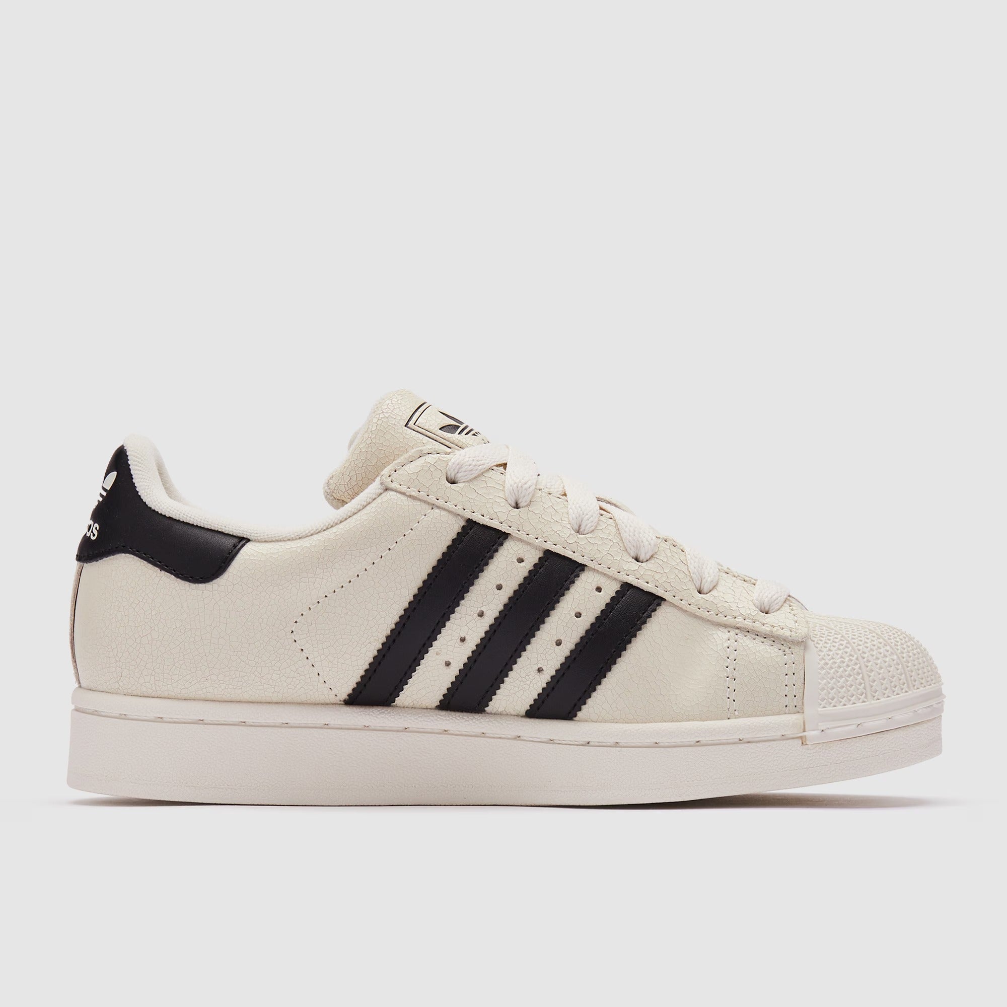 حذاء أديداس أوريجينالز سوبر ستار 2 النسائي صورة ثانوية